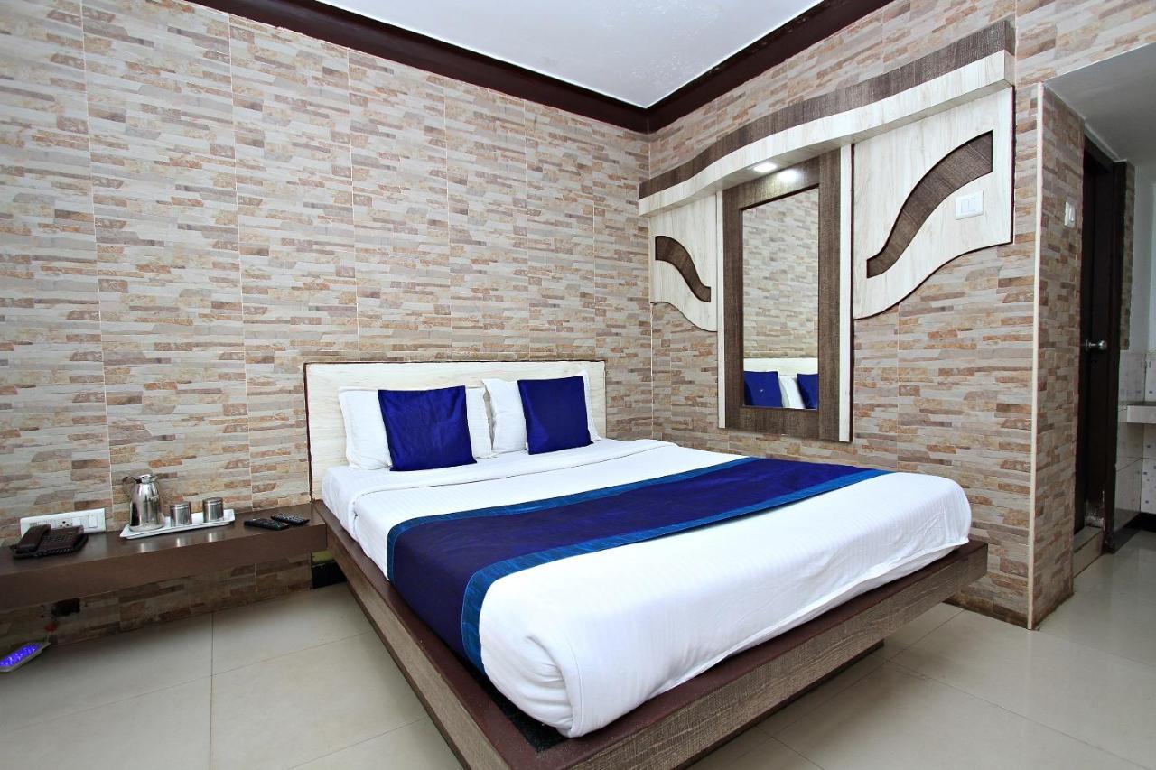 Hotel Pratham International Ooty Dış mekan fotoğraf