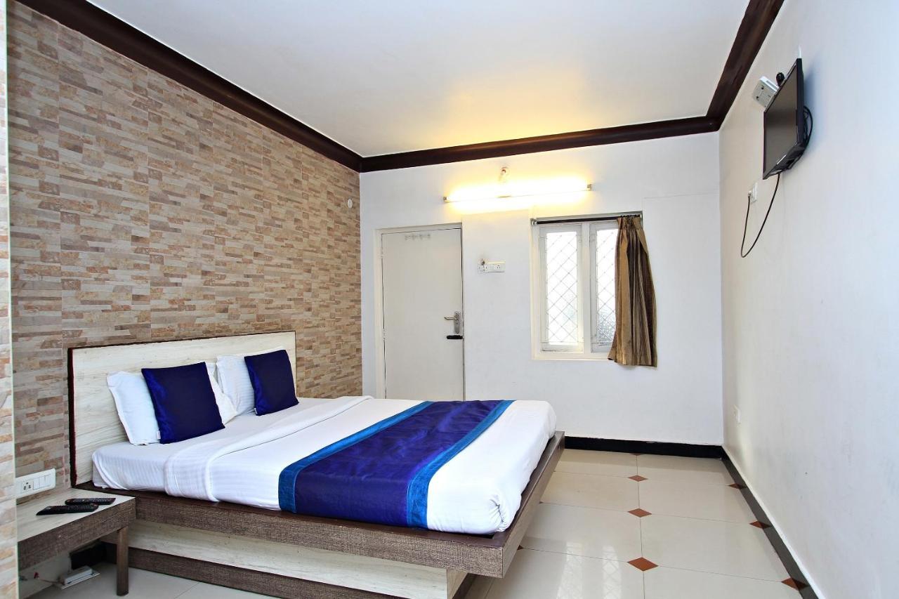 Hotel Pratham International Ooty Dış mekan fotoğraf