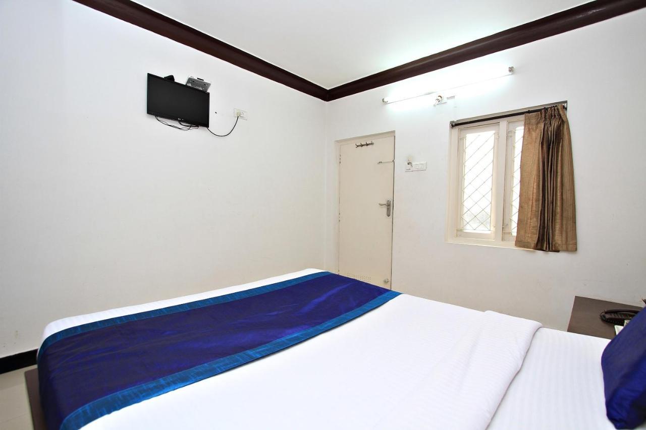 Hotel Pratham International Ooty Dış mekan fotoğraf